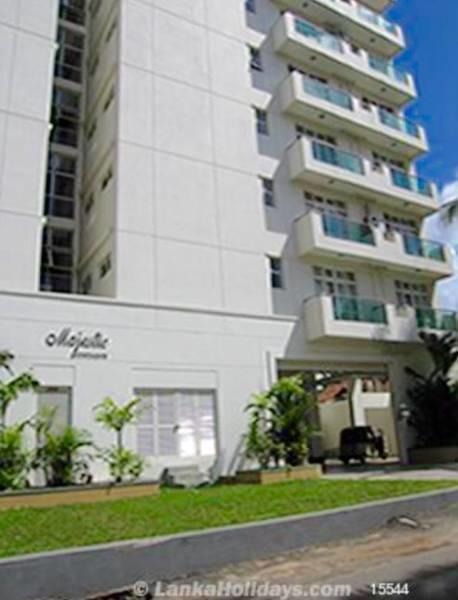 Majestic Apartments Nawala Exteriör bild
